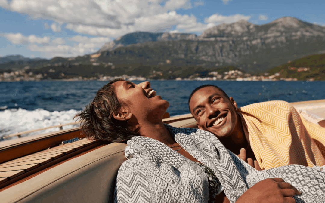 How to Ask Out a Friend—Without Making It Weird