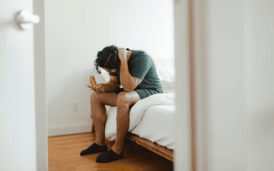 A Therapist Shared 5 of the Warning Signs That You Might Have Social Anxiety