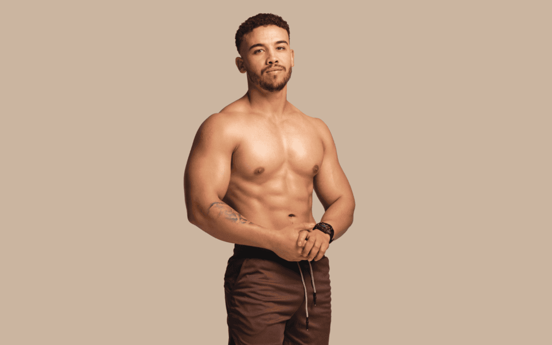 Build a Cover Guy Body With This 25-Minute Dumbbell and Kettlebell Workout