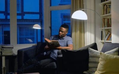 Turn a New Leaf: Why More Men Are Reading For Their Mental Health